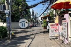 Tôi cần bán nhà lạc long quân p1 q11 dt đất 88m2