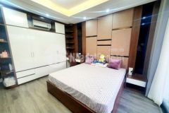 Bán nhà 3 tầng sát trạm y tế thạch bàn hơn 2 tỷ