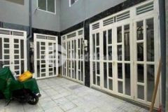 Nhà sổ hồng chung 8 căn 2 8x9 đúc 1 lầu mới xây