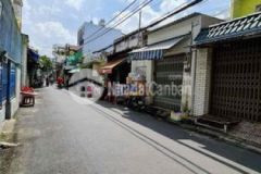 Bán căn hộ dịch dụ 32 phòng đường lớn