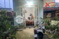 Ban nhà cấp 4 250m2 gia 3 5ty p trang dai