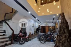 Bán biệt thự trần quốc hoàn, cầu giấy gara kinh doanh 95m2, 4t, mt 6.6m, 28.9 tỷ.