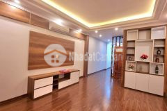 Bán nhà lạc long quân, cầu giấy, đẹp ở luôn 45m2, 4 tầng, chỉ 4.89 tỷ.