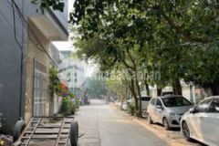 Bán nhà cũ 3 tầng dt 35m lô góc 2 oto tránh