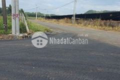 Chính chủ bán lô đất view suối đường nhựa châu đức