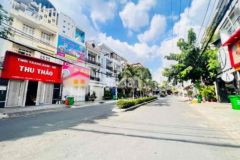 4tỷ nhà 1t1l ôtô thông kế bên đh ngân hàng