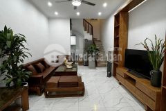 Tin thật bán nhà kim mã 55m2x5tầng nhỉnh 5 tỷ ngõ bagac tránh