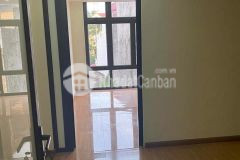 Nhỉnh 3 tỷ nhà gia quất long biên 48mx4t ngõ thông ô tô đỗ cửa sát phố.