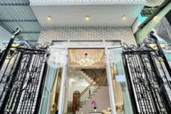 Nhà mới xây tặng full nội thất gần đh y dược