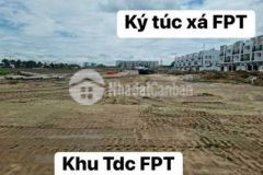 Nền tđc có hẻm kt4m bên hông sau lưng trục chính