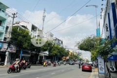 Nhà 3 tầng mặt tiền đường thái nguyên đối diện ga