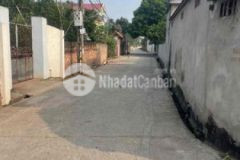 Đương thông oto 7 chỗ mặt tiền rộng chia đôi được