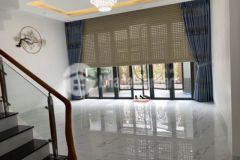 Nhà 1 trệt 2 lầu kdc nam long