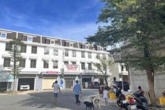 Chính chủ cần bán gấp nhà 3 lầu sát chợ hội nghĩa