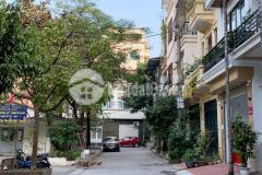 160triệu nhà gara phố cù chính lan, đường to 7m 2oto tránh, 52m24tầng. lh c yến 0912388305.