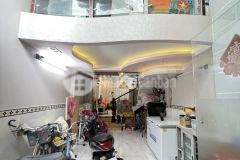 Xe hơi 4 chỗ ngủ trong nhà lê quang định 4 tầng 42m2 nhỉnh 7 tỷ lh 0386372900