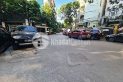 Bán nhà phạm tuấn tài, cầu giấy, hà nội. dt 40m2 x 3t, mt 4m. giá 9.9 tỷ.