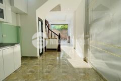 Mặt ngõ thông ôtô đỗ cửa nhà đẹp ở ngay 37m 3xtỷ thanh lân hoàng mai