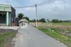 Kẹt tiền bán gấp 2 lô đất mặt tiền hẻm