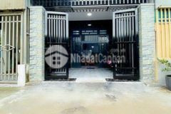 Nhà gác lửng đúc kiên cố gần ngã ba cây điệp