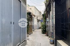 Bán nhà 32m2 hơn 2tỷ ngay phạm văn đồng bình triệu