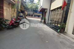 Ô tô tránh trước nhà 33m2 x 5 tầng, phố giải phóng, quận hoàng mai.