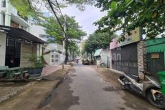 Đất mặt tiền hẻm 145 vườn lài thông ra sông sg