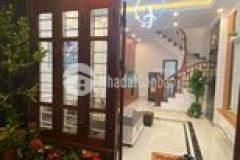 Siêu hiếm, bán nhà phúc lợi, long biên 39m2, ô tô, phân lô, 2thoáng nhỉnh 2,7 tỷ.