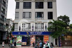 Cho thuê nhà mp đại la, dtich 57 m x 5.5 tầng, mt 12m, thông sàn, vỉa hè 5m, giá 100 triệu