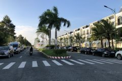 Nhà view sông giá hạt dẻ ngay trung tâm tp tân an