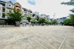 Nhà đặng thuỳ trâm 4 tầng cạnh công viên 8 5 tỷ