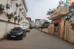 Oto con vào tận đất cách 10m trục chính oto tránh