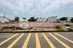 Bán lô góc mặt tiền đường tây hòa 4 dt 6x27 thổ cư