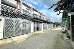 Nhà phú mỹ 2ty950 giá b a o r ẻ n h ấ t khu