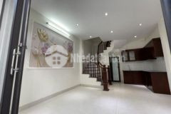 Nhà 3 tầng x 4 phòng 15m ra đường ô tô ngõ thông