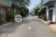 Nhà hẻm xe hơi thông đường thoại ngọc hầu 2 tấm