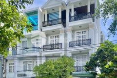 Nhà 4 tầng 70 m2 ngay sau coopmart bình triệu hbc