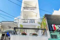 Hẻm 8m cmt8 4 tầng 7pn dòng tiền 30tr 7 4 tỷ