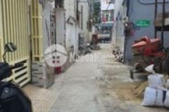 Nhà giá rẻ cho vợ chồng trẻ đứng nhà thấy đường