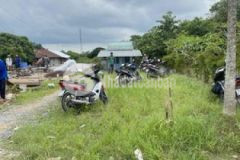 Bán đất tặng nhà mặt tiền nam sông hậu