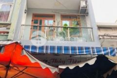 Nhà 2 mặt tiền chợ sơn kỳ dt 4x17 2 lầu