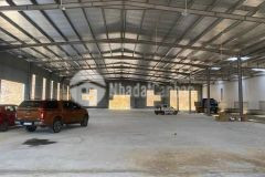 Cho thuê kho xưởng mt ql1a, bình tân. dt 1200m2 ngay cổng kcn vĩnh lộc