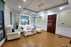 Siêu phẩm 6 tầng thang máy,lô góc siêu thoáng,ô tô đỗ cửa đống đa 44m2.