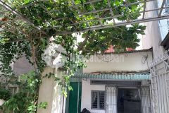 Bán gấp nhà ngang 5.3m, hẻm 5m, 75m2, tl15 q.12, ngay ngã tư ga, 3.3 tỷ.