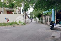 Bán nhà hẻm xe hơi đường 10, phường tăng nhơn phú b, quận 9, dt 5 x 16m,, chỉ nhỉnh 4 tỷ.