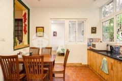 Cho thuê nhà ngõ phan chu trinh, dt 80m, nhà chia 3 phòng ngủ, full nội thất, giá 12 triệu