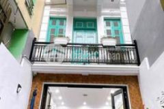 Bán nhà phố nguyễn văn cừ long biên ô tô vào nhà