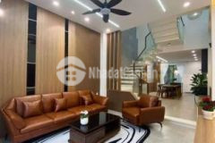 Cc tl gấp nhà đẹp 1t2l đường phùng khắc khoan sh
