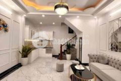 Cực phẩm nhà minh khai 20 bước chân ra ô tô đỗ