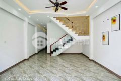 Nhà mới 1t1l giá chỉ 1ty5265m2 shr tặng full nt